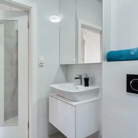 Elite Sadova Deluxe Apartment